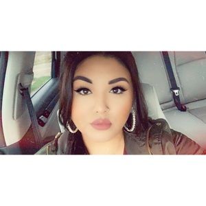 Meet your Posher, Arianna